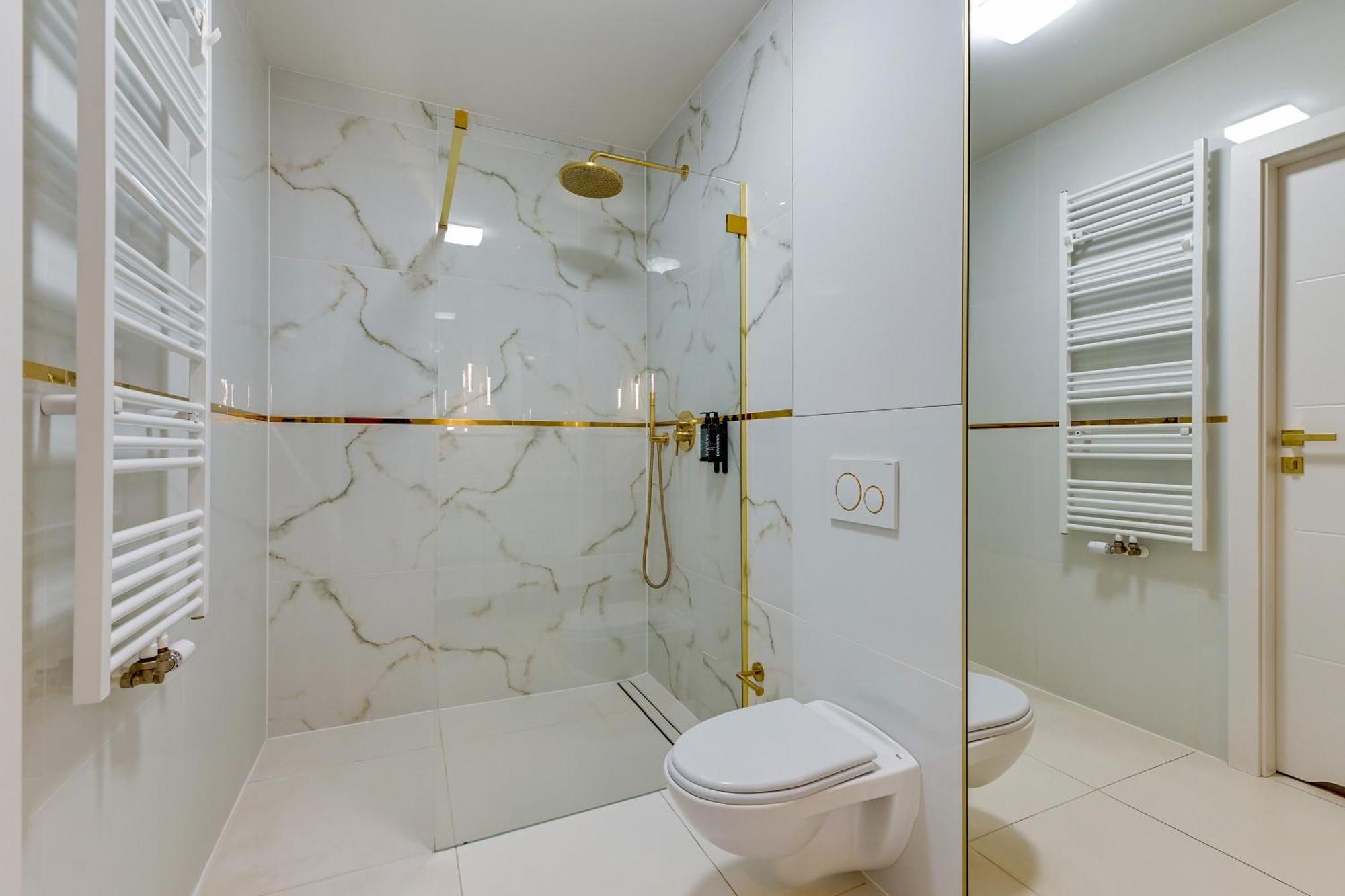Rezydencja Wintera & Parking By Downtown Apartments Gdansk Room photo